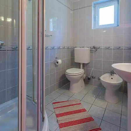 بيت ضيافة Domino R 3*